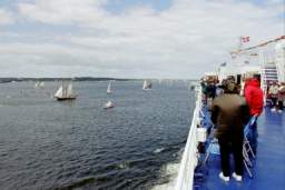 04_Auslaufen in Kiel.JPG